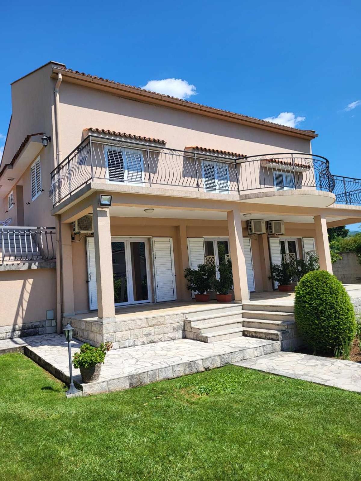 Apartments Raskovic Radanovići 外观 照片