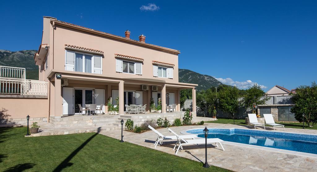 Apartments Raskovic Radanovići 外观 照片