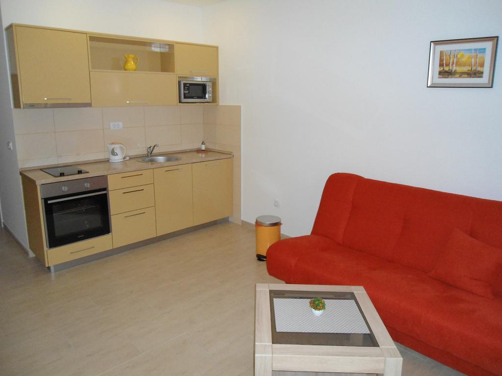 Apartments Raskovic Radanovići 外观 照片