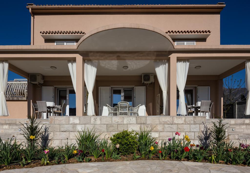 Apartments Raskovic Radanovići 外观 照片