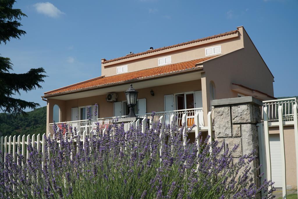 Apartments Raskovic Radanovići 外观 照片