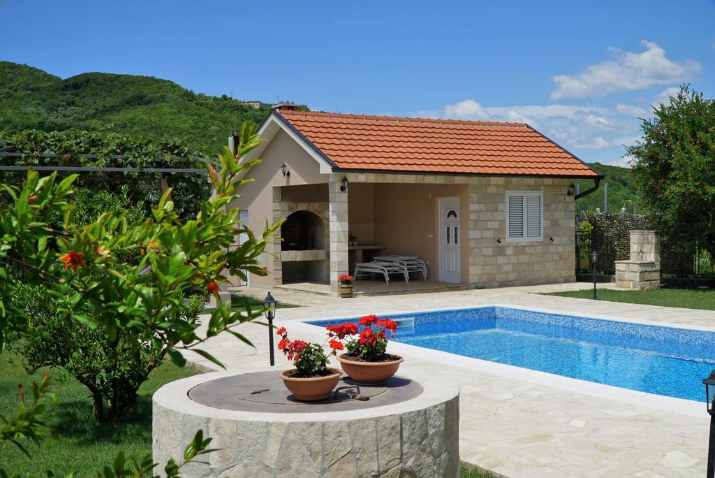 Apartments Raskovic Radanovići 外观 照片